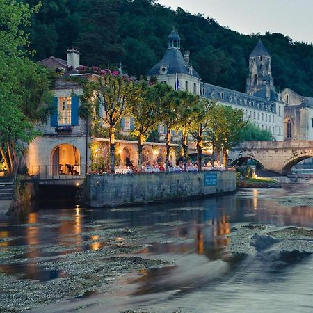 Charmant Logement Entier A La Campagne Sencenac-Puy-de-Fourches Exteriör bild
